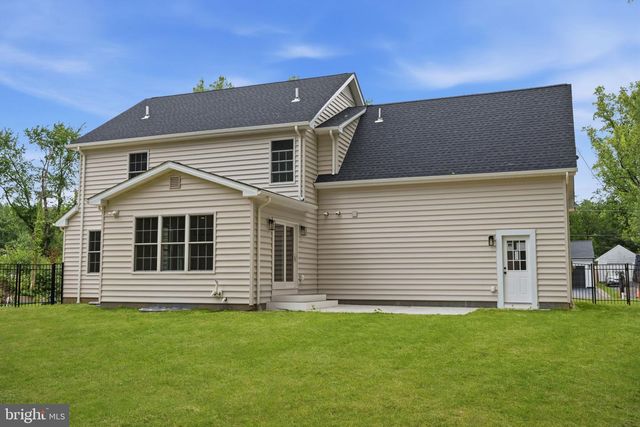 171 E HIGHLAND, Langhorne, PA 19047