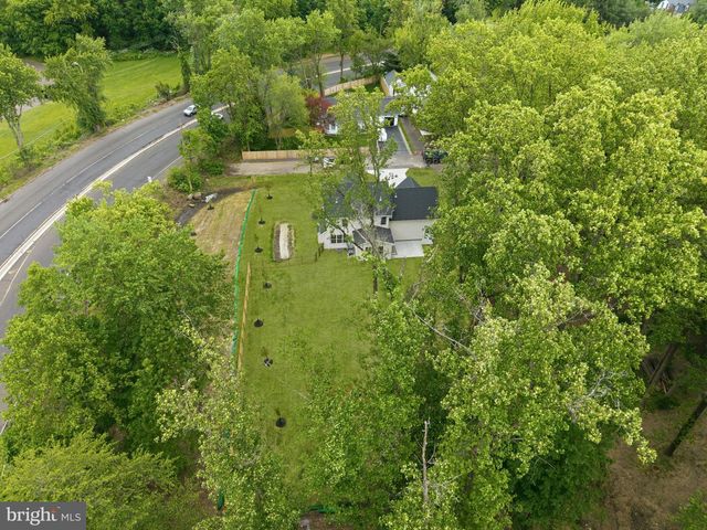 171 E HIGHLAND, Langhorne, PA 19047