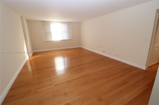 1800 NE 114th St 608, Miami, FL 33181