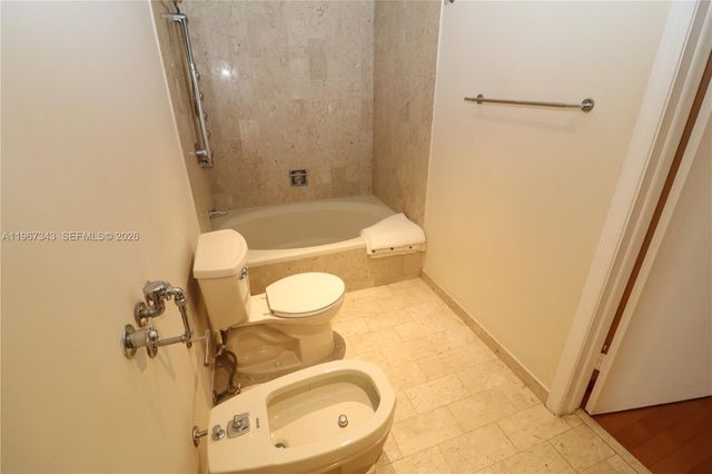 1800 NE 114th St 608, Miami, FL 33181