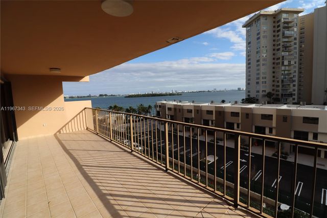 1800 NE 114th St 608, Miami, FL 33181