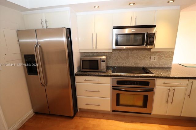 1800 NE 114th St 608, Miami, FL 33181