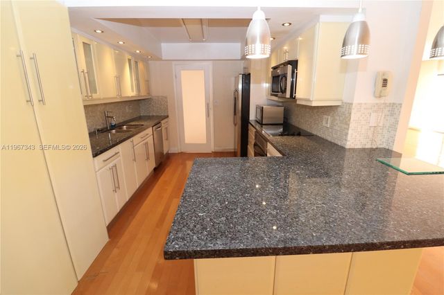 1800 NE 114th St 608, Miami, FL 33181