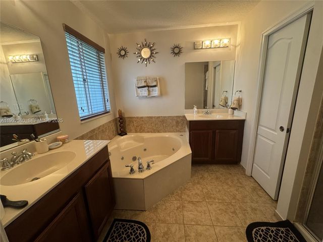 21115 NW 14th Pl 231, Miami Gardens, FL 33169