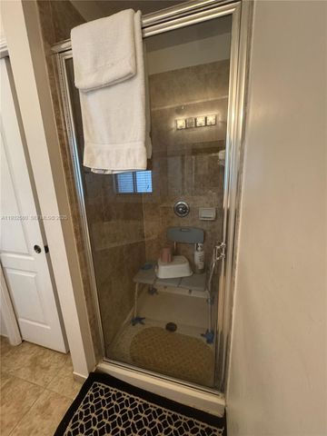 21115 NW 14th Pl 231, Miami Gardens, FL 33169