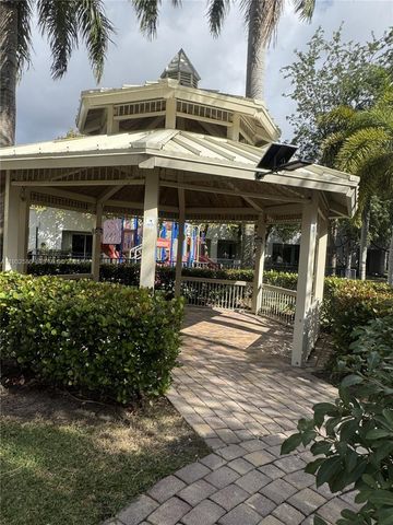 21115 NW 14th Pl 231, Miami Gardens, FL 33169