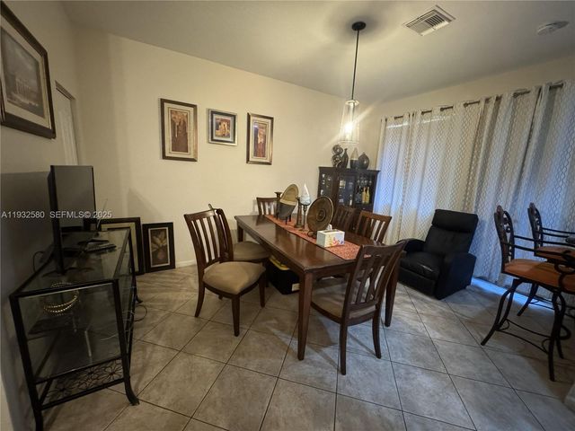 21115 NW 14th Pl 231, Miami Gardens, FL 33169