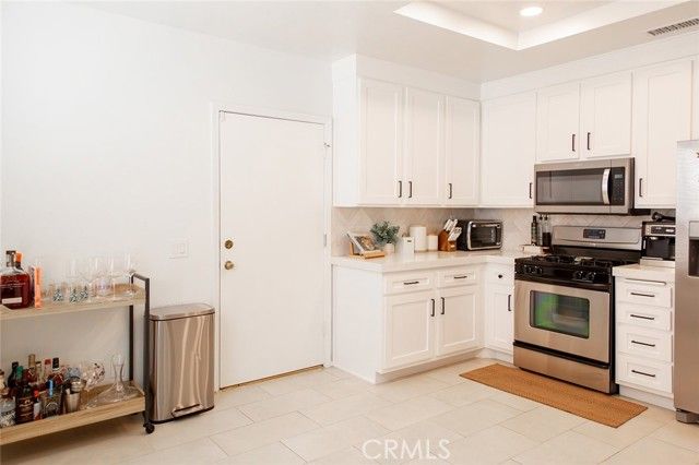 272 Fieldstone Way A, Simi Valley, CA 93065