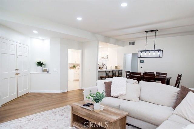 272 Fieldstone Way A, Simi Valley, CA 93065