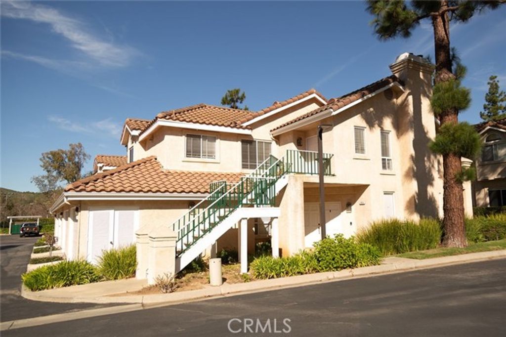 272 Fieldstone Way A, Simi Valley, CA 93065