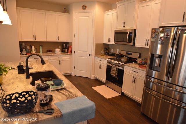 7594 Poulicny Lane, Melbourne, FL 32940