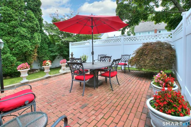 150 Sherman Court 150, Fairfield, CT 06824