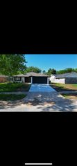 1402 Kingston Road, Norman, OK 73071