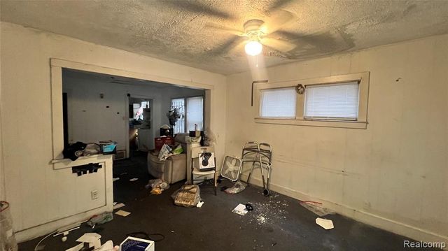 15868 Parkside Street, Detroit, MI 48238
