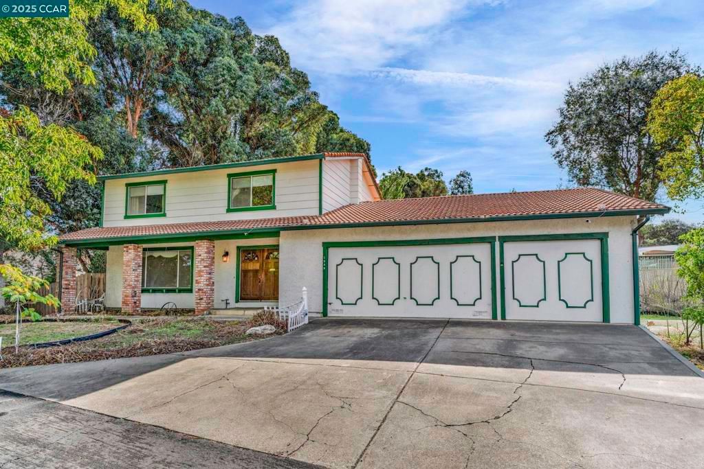 1239 Krona Ln, Concord, CA 94521