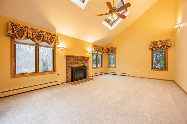 261 Rolling Meadow Drive, Holliston, MA 01746