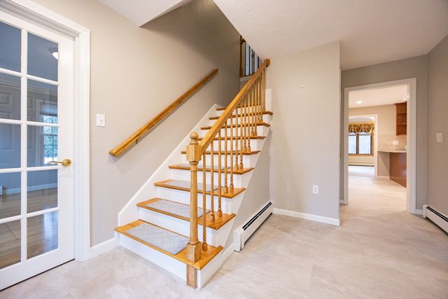 261 Rolling Meadow Drive, Holliston, MA 01746