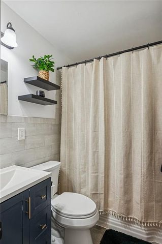 320 S Central Street, Olathe, KS 66061