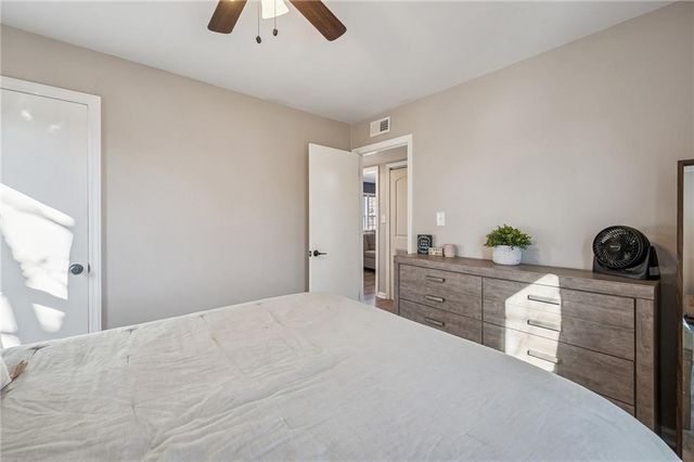 320 S Central Street, Olathe, KS 66061