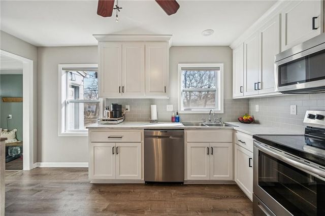 320 S Central Street, Olathe, KS 66061