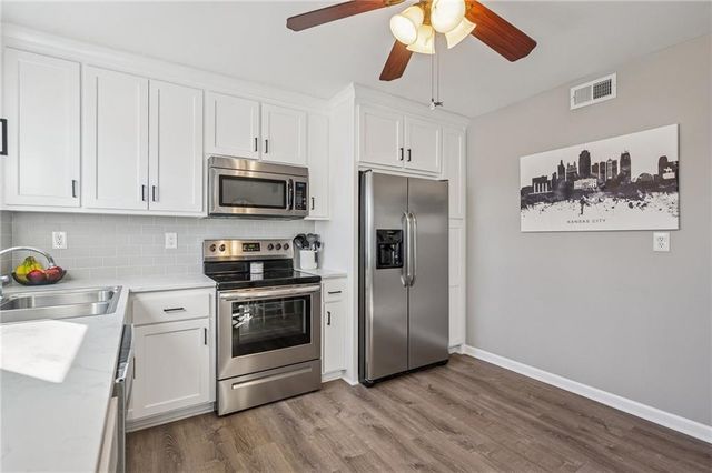 320 S Central Street, Olathe, KS 66061