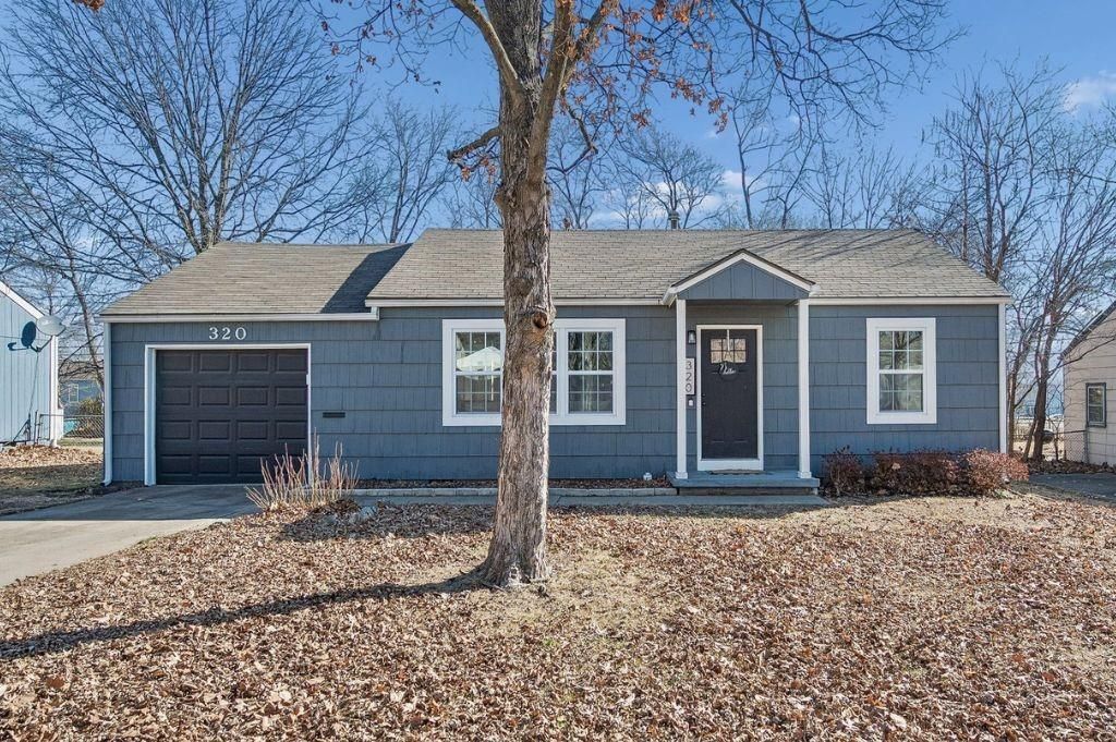 320 S Central Street, Olathe, KS 66061