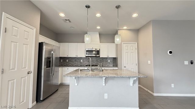 6489 Malibu Lagoon Court, Las Vegas, NV 89141
