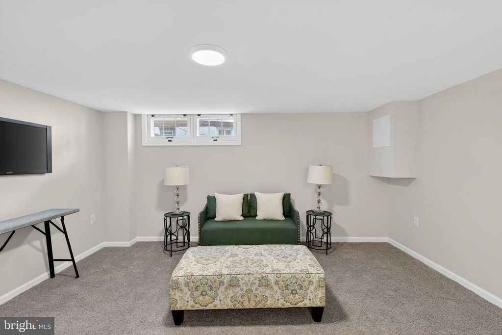 Image 27 of property listing at 3421 ORLANDO AVE, Baltimore, MD 21234
