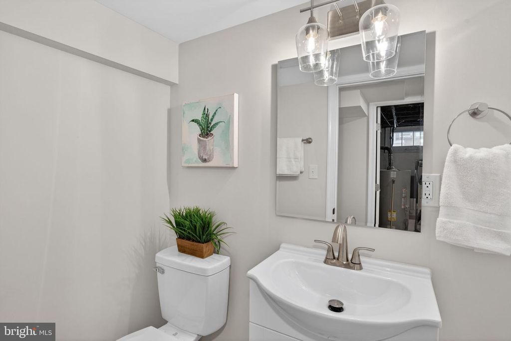 Image 29 of property listing at 3421 ORLANDO AVE, Baltimore, MD 21234