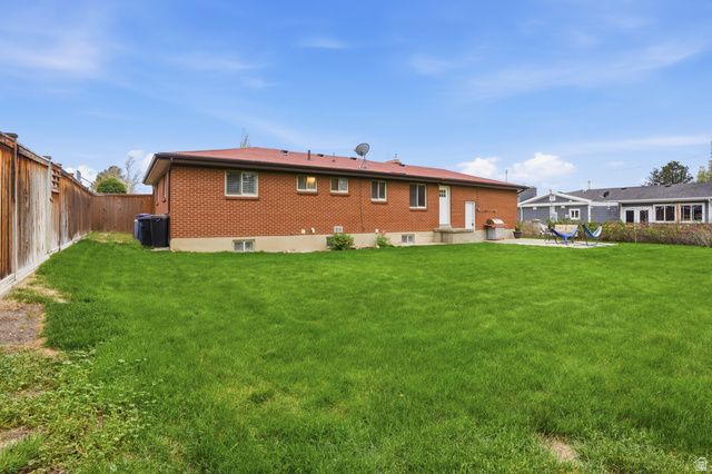 1553 E FULLER DR, Millcreek, UT 84124