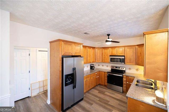 2205 Acorn Ridge, Powder Springs, GA 30127