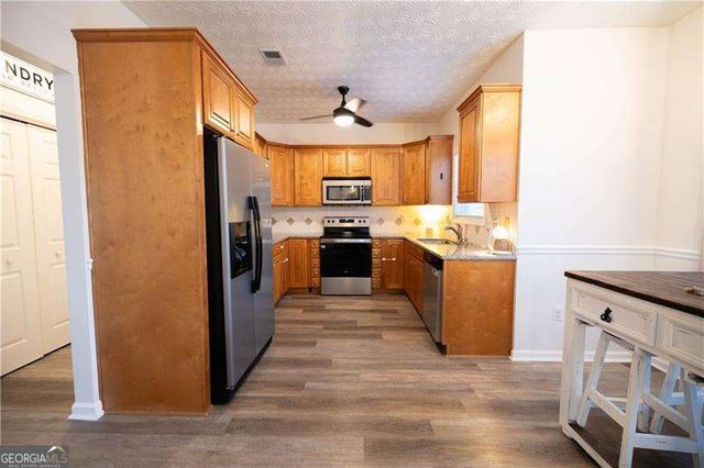 2205 Acorn Ridge, Powder Springs, GA 30127