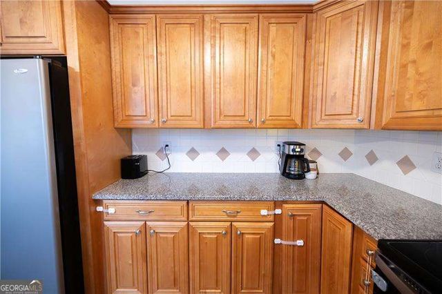 2205 Acorn Ridge, Powder Springs, GA 30127