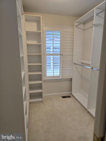 12546 CAVALIER DR, Woodbridge, VA 22192