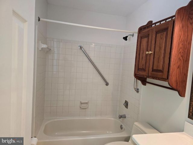 12546 CAVALIER DR, Woodbridge, VA 22192