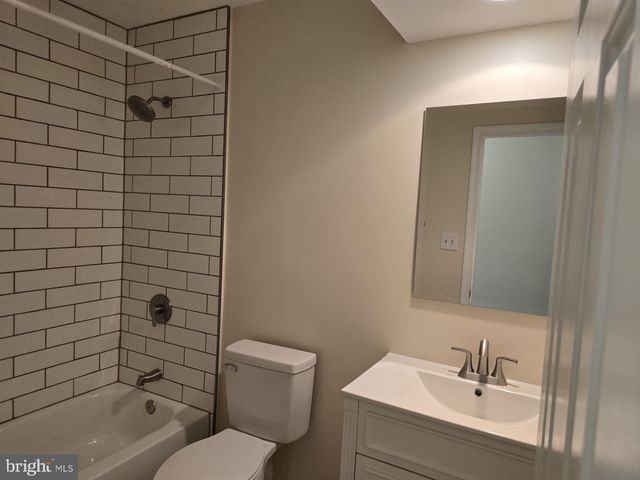 12546 CAVALIER DR, Woodbridge, VA 22192