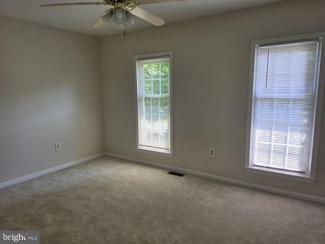 12546 CAVALIER DR, Woodbridge, VA 22192
