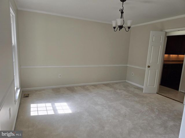 12546 CAVALIER DR, Woodbridge, VA 22192