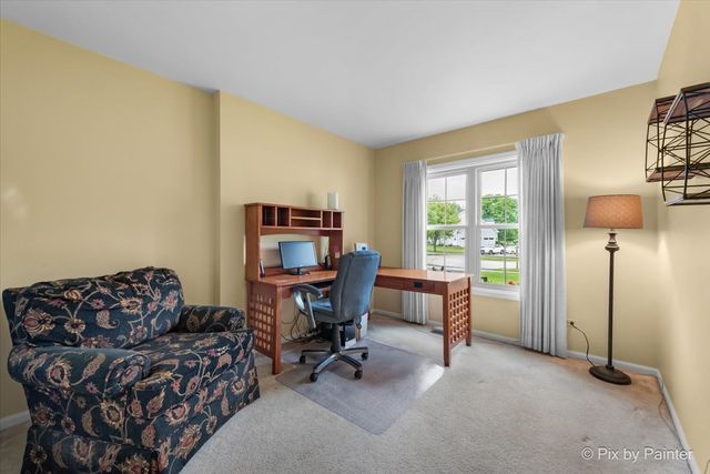 6 Ennis Court, Cary, IL 60013