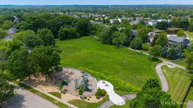 6 Ennis Court, Cary, IL 60013