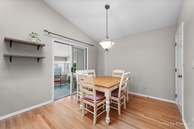 6 Ennis Court, Cary, IL 60013