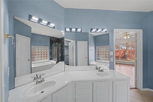 1611 Brazos Gate Drive, Richmond, TX 77469