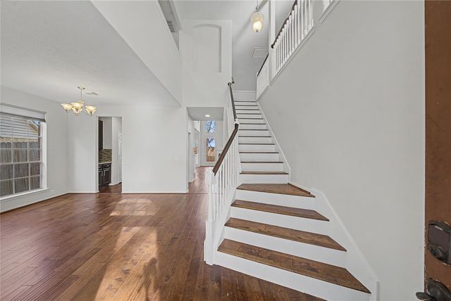 1611 Brazos Gate Drive, Richmond, TX 77469