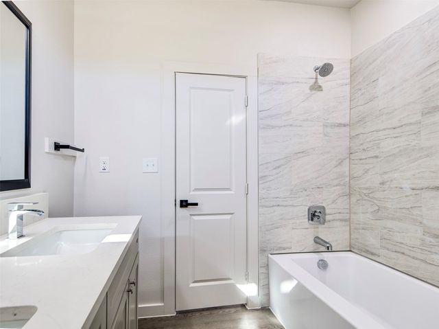 170 Half Moon Way, Runaway Bay, TX 76426