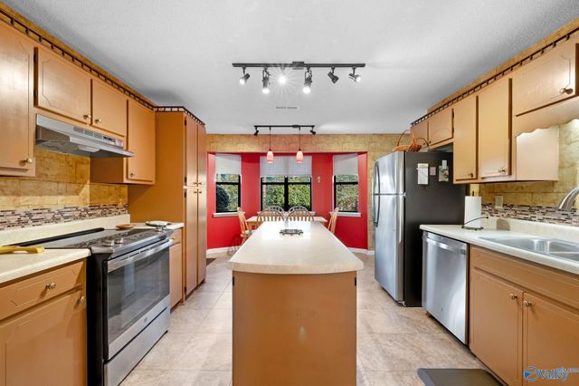 1511 Jason Street, Albertville, AL 35950