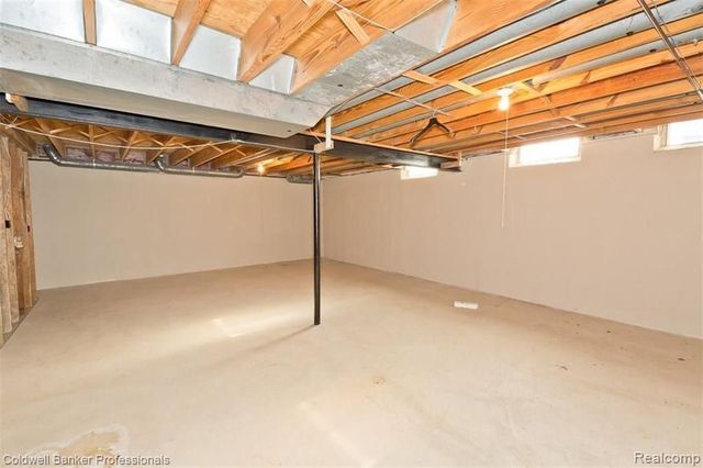 7322 Sandy Creek Lane, Bloomfield Hills, MI 48301