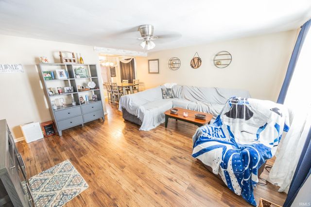 909 North Drive, Crawfordsville, IN 47933