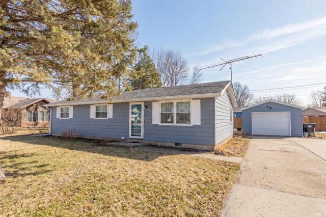 909 North Drive, Crawfordsville, IN 47933