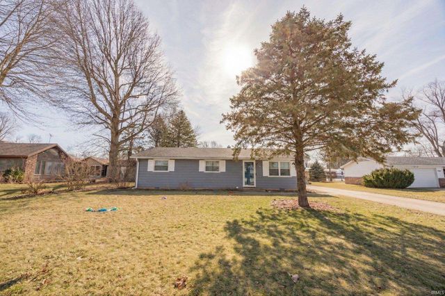 909 North Drive, Crawfordsville, IN 47933