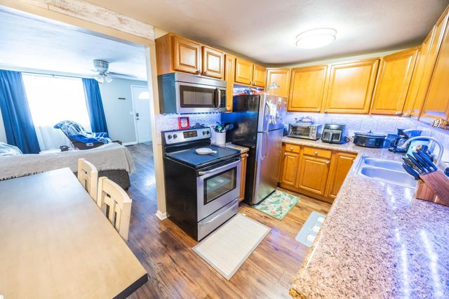 909 North Drive, Crawfordsville, IN 47933